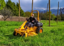 Trattorini a raggio zero per vigneto e frutteto 2 taglio erba trattorino